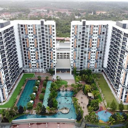 Casa Raudhah @ Timurbay Seafront Residence Kampung Sungai Karang Exteriör bild