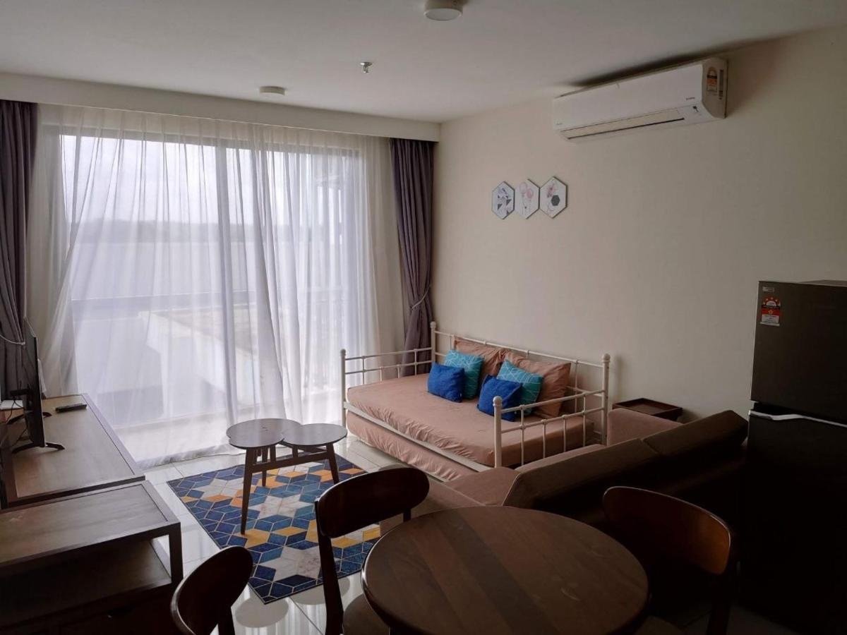 Casa Raudhah @ Timurbay Seafront Residence Kampung Sungai Karang Exteriör bild