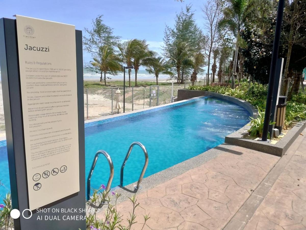 Casa Raudhah @ Timurbay Seafront Residence Kampung Sungai Karang Exteriör bild